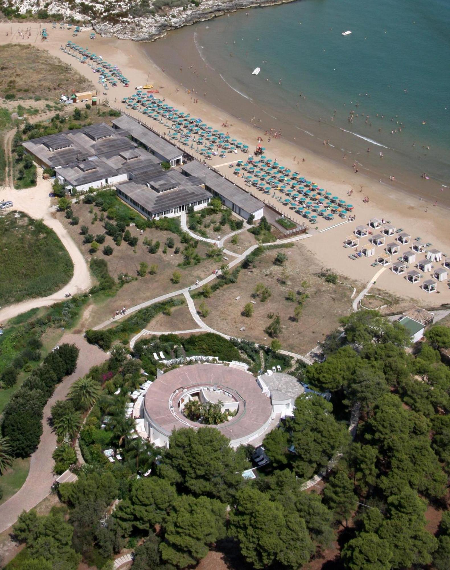 Valtur Baia Del Gusmay Beach Resort Peschici Exterior photo